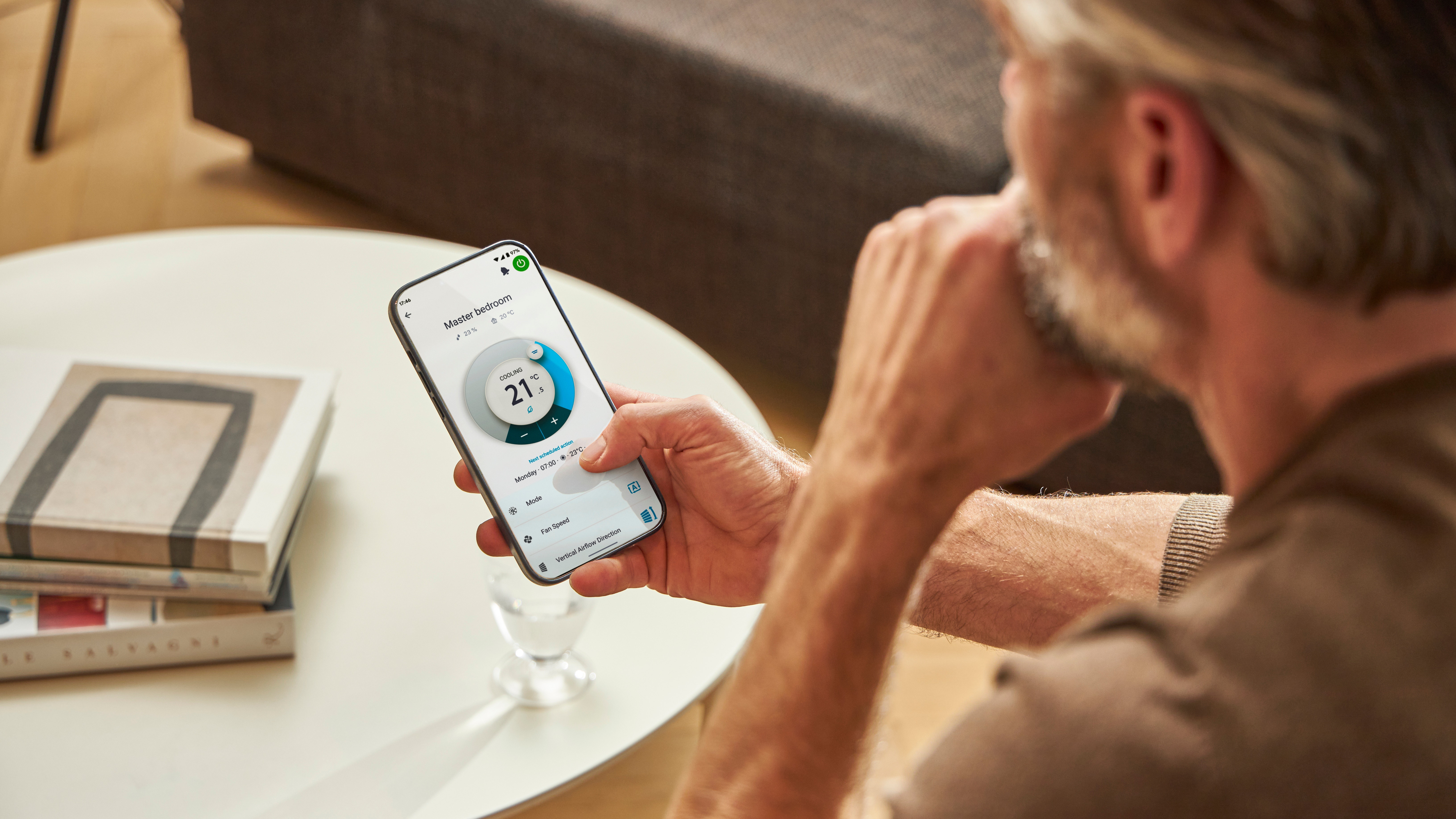 A man using the onecta app