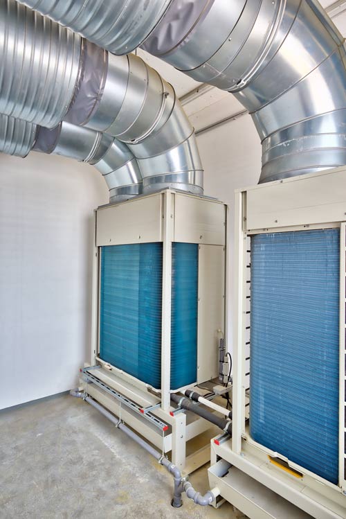 Amortizoare de zgomot în camera tehnică pentru sistemul de ventilare